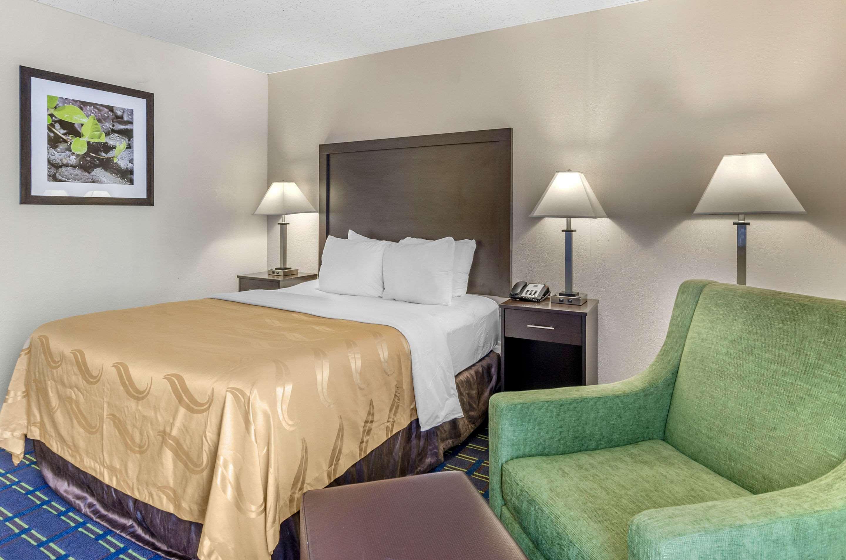 Quality Inn Waynesboro - Skyline Drive Экстерьер фото