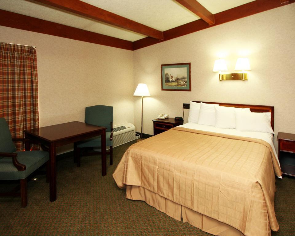 Quality Inn Waynesboro - Skyline Drive Экстерьер фото