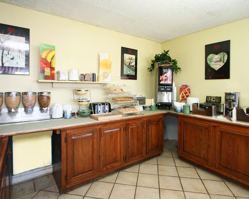 Quality Inn Waynesboro - Skyline Drive Экстерьер фото