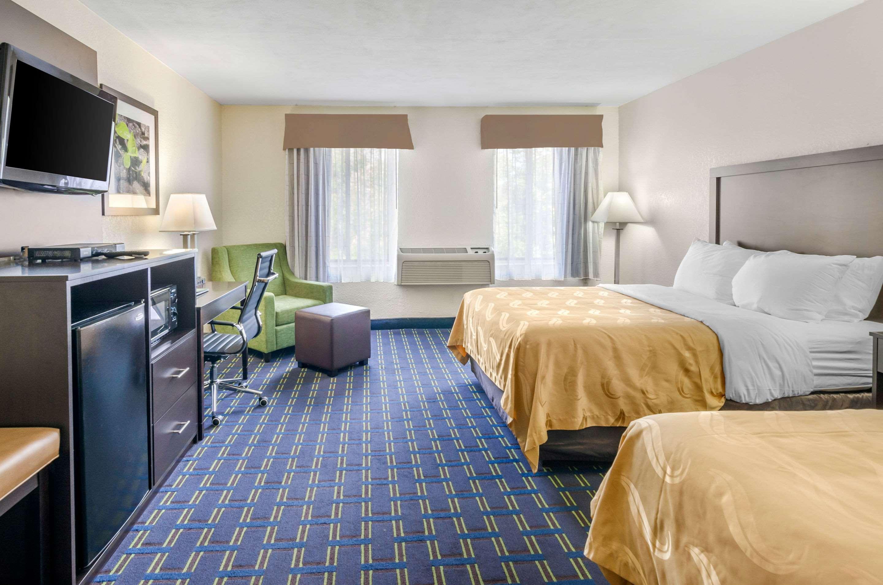 Quality Inn Waynesboro - Skyline Drive Экстерьер фото