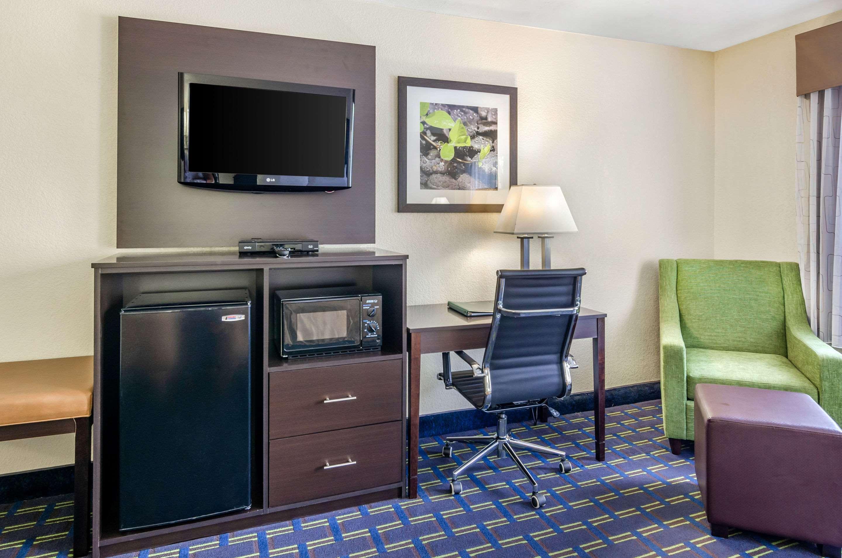 Quality Inn Waynesboro - Skyline Drive Экстерьер фото