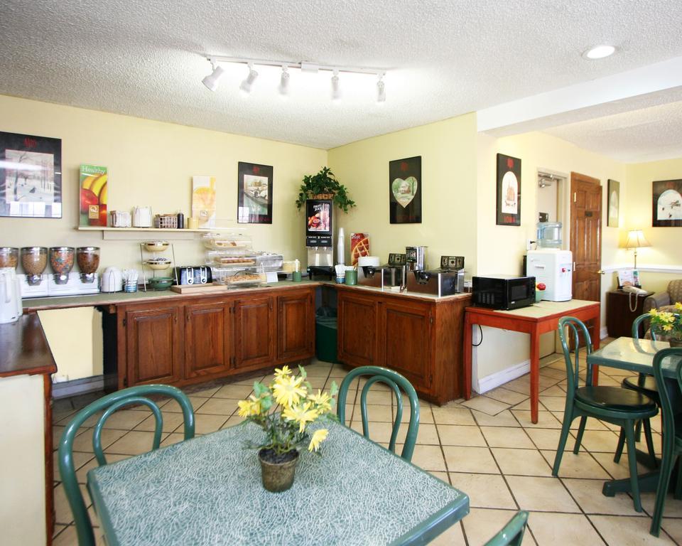 Quality Inn Waynesboro - Skyline Drive Экстерьер фото