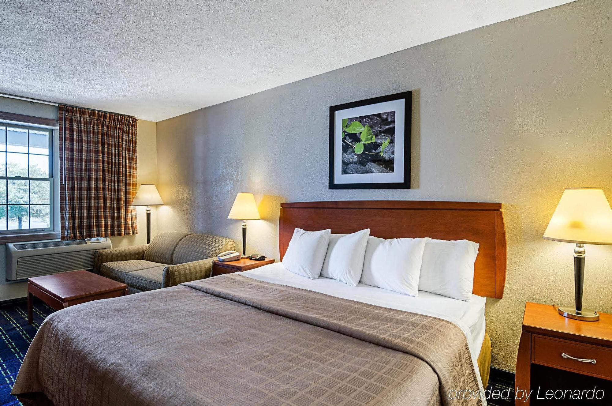 Quality Inn Waynesboro - Skyline Drive Экстерьер фото